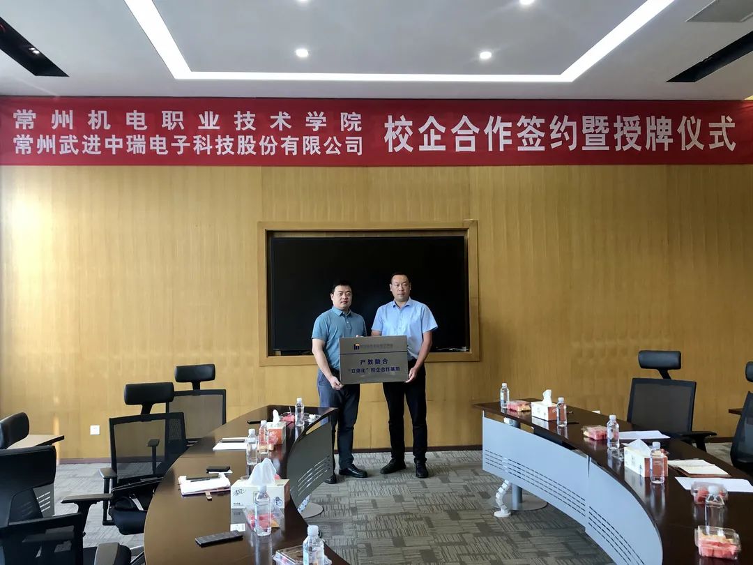 1649053512826700.jpg 1b947522b8e1d8d84926e42707afe0a8.jpg